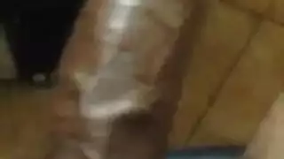 تصل الى النشوة و تقذف