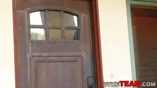 سكس سحاقي جامح مع نجمات بورنو أجنبيات