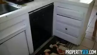 شرطي الثدي مرن