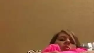 فتاة مع مديرها في شغل