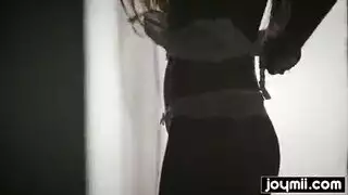 زوجة شابة تتوسل لنيك قوي وتحصل على قذف ساخن