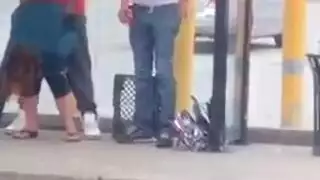 يتحرش في الباص جماعي أمريكي غصب عنها
