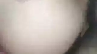 بنت تخلع ملابس بنت وتلحس كسها مع شاب