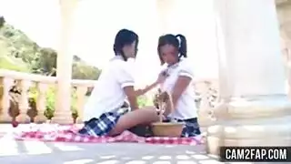 في سن المراهقة اليابانية الديك الكبير