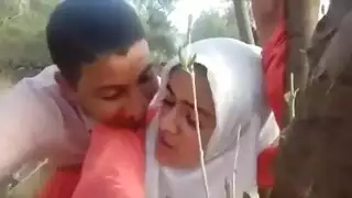 شاب مغربي يقدم جنس شرجي عميق