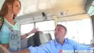 تحرش فى الاتوبيس عرب
