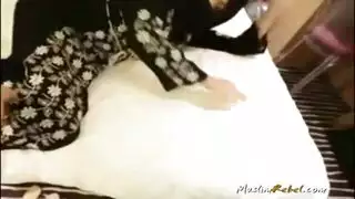 قذف داخل كس مشعر للعاهرة النقاب