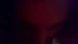 جلسة احترافية في المص العميق والبلع