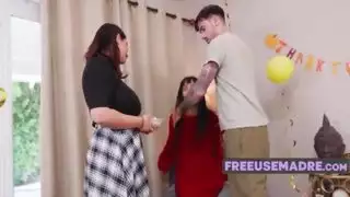 مثليه الآسيوية زوجة بدين