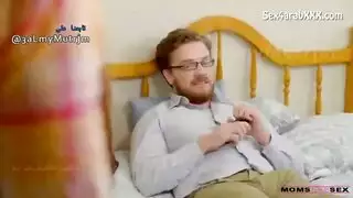 اخته تصفع لاتص