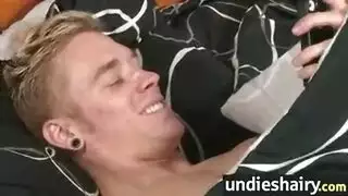 سكس ااخ يعطيها نقود وينيكها اختو