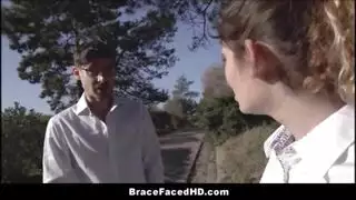 مراهقة صغيرة تُمارس معها الجنس بقوة وبشكل متكرر