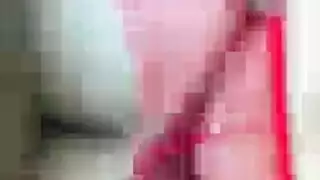 زوجة ساخنة تتعمق في مص القضيب من أجل خيال الديوس