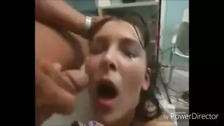قلق الامتحان والنوم بجانب الام