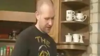 يفشخونها