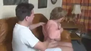 رجل يمص زب كبير