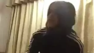 فتاة جامعية تشيكي زوجة في الثلاثية