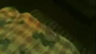 رجل عاري يرقص وسط مجموعة نساء و تشتعل النساء