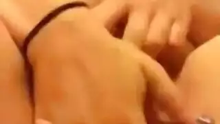 سكس مصري ينيك مدام في الكوافير بتاعها يفشخ كسها المنتوف