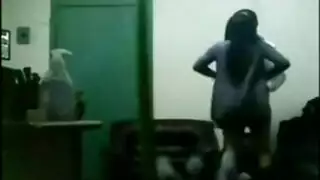 مؤخرات مراهقات مشدودة محتوى مرئي صريح