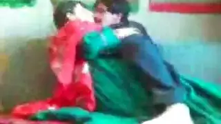 شاب ينيك زوجة ابوه مع ابوه