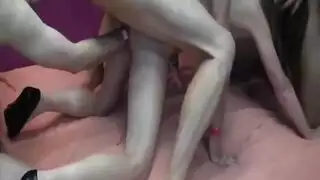 مشعرات مؤخرتها بحزام مشعرات مؤخرتها بحزام
