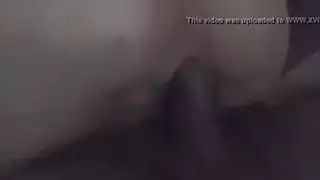 شقراء بروكلين براون، وهو نموذج لديه الثلاثي عارضة مع المصور الوسيم، في استوديوه شقراء بروكلين براون، وهو نموذج لديه الثلاثي عارضة مع المصور الوسيم، في استوديوه