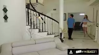 هذه الجبهة الشقراء تمارس الجنس كما هو الحال في أفلام الكبار وتريد أن تمارس الجنس في الفم هذه الجبهة الشقراء تمارس الجنس كما هو الحال في أفلام الكبار وتريد أن تمارس الجنس في الفم
