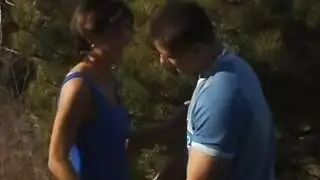 هواة اللسان نائب الرئيس على الوجه و شاعر المليون على القمة في السيارة