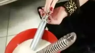 جميلة شقراء تأثيري في سن المراهقة مارس الجنس من الخلف في بوسها قلصت. جميلة شقراء تأثيري في سن المراهقة مارس الجنس من الخلف في بوسها قلصت.