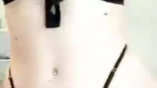 فتاة مفلس، أنجيل الشيطان يحب الحصول على مارس الجنس من الظهر وامتصاص ديك مثل الموالية. فتاة مفلس، أنجيل الشيطان يحب الحصول على مارس الجنس من الظهر وامتصاص ديك مثل الموالية.