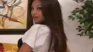 يحصل مارس الجنس من جبهة مورو اللاتينية اللاتينية من الخلف ويصرخ من المتعة أثناء كومينغ يحصل مارس الجنس من جبهة مورو اللاتينية اللاتينية من الخلف ويصرخ من المتعة أثناء كومينغ