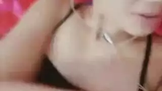 فاتنة لحمي هو على الأريكة والحصول على مارس الجنس من الصعب جدا ، في حين أن صديقة لها هي في العمل فاتنة لحمي هو على الأريكة والحصول على مارس الجنس من الصعب جدا ، في حين أن صديقة لها هي في العمل
