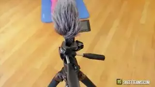 امرأة سمراء صغيرة في سن المراهقة التدليك لها الأرانب الحميمة مع أي شيء مع دسار يمكن أن تناسب امرأة سمراء صغيرة في سن المراهقة التدليك لها الأرانب الحميمة مع أي شيء مع دسار يمكن أن تناسب