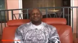 في سن المراهقة الآسيوية يحصل قرنية للغاية من الجنس مثليه ويريد الحصول على أفضل شاعر المليون