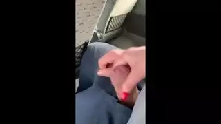 كاد أن يتم القبض عليه من قِبل الديك الزوج على الحافلة لكنه لا يزال نائب الرئيس كاد أن يتم القبض عليه من قِبل الديك الزوج على الحافلة لكنه لا يزال نائب الرئيس
