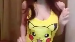 فتاة واحدة تحصل على صب منفرد