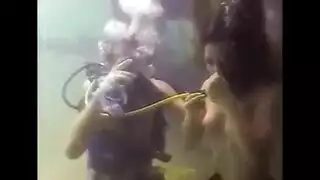 امرأة سمراء عارية تحصل مارس الجنس في العديد من المناصب ، في حين أن شريكها خارج المدينة. امرأة سمراء عارية تحصل مارس الجنس في العديد من المناصب ، في حين أن شريكها خارج المدينة.