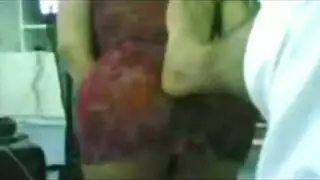 اكبر قحبة عربية و احلى مؤخرة بالسترينغ و هي تهيج الزب و تسخنه قبل النيك