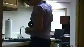 ينحني الأمين الشقراء الحلو ويحصل على مارس الجنس بجد على مكتبها، في مكتبها. ينحني الأمين الشقراء الحلو ويحصل على مارس الجنس بجد على مكتبها، في مكتبها.