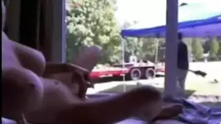 البستاني الوسيم يشاهد كتكوت غريب في العمل ، لأنها تعاني من هزة الجماع البستاني الوسيم يشاهد كتكوت غريب في العمل ، لأنها تعاني من هزة الجماع