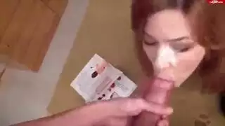 الفتاة المراهقة المحبّة للديك ، رايلي ريد تتظاهر وتثير الإثارة أمام الكاميرا ، في منزلها الفتاة المراهقة المحبّة للديك ، رايلي ريد تتظاهر وتثير الإثارة أمام الكاميرا ، في منزلها