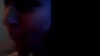 إن المتأنق الفرنسي غريب هو ممارسة الجنس الشرجي مع صديقها مثليه، لأنها تحب ديكه.