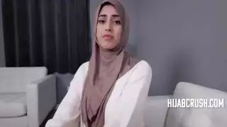 الفتاة العربية إعادة إنشاء الفيديو الذي تم تسريبه للمساعدة في إخراجه من الإنترنت الفتاة العربية إعادة إنشاء الفيديو الذي تم تسريبه للمساعدة في إخراجه من الإنترنت