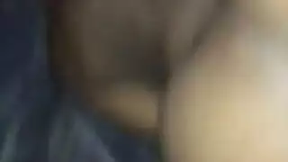 النحيف ، الأبنوس في سن المراهقة يسلي زميلتها في غرفتها ويأكل كسها الرطب النحيف ، الأبنوس في سن المراهقة يسلي زميلتها في غرفتها ويأكل كسها الرطب