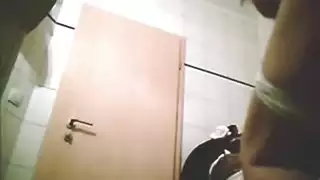 استمني ، أنين على بطني ، في الحمام ، في السرير على كام استمني ، أنين على بطني ، في الحمام ، في السرير على كام