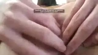 إن الفتيات المحفوظات لديها مجموعة من ثلاثة أشخاص مع رجل متزوج، للمتعة فقط، والاستمتاع بكل ثانية منه. إن الفتيات المحفوظات لديها مجموعة من ثلاثة أشخاص مع رجل متزوج، للمتعة فقط، والاستمتاع بكل ثانية منه.