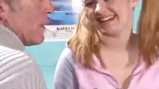 أحلى سكس بين المدرس والطالبة في الفصل وعلى مكتبه مع نيك الكس ولحسه