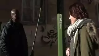 بنت بتحب الزبر الاسود هي وحبيبها بيجيبو واحد ينيكها وحبيبها يلحس اللبن من علي كسها