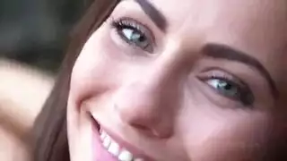 فاتنة سيئة، ميكايلا داليساندرو هي إغاظة صديقتها الصلبة في غرفة الفندق قبل سخيفها فاتنة سيئة، ميكايلا داليساندرو هي إغاظة صديقتها الصلبة في غرفة الفندق قبل سخيفها